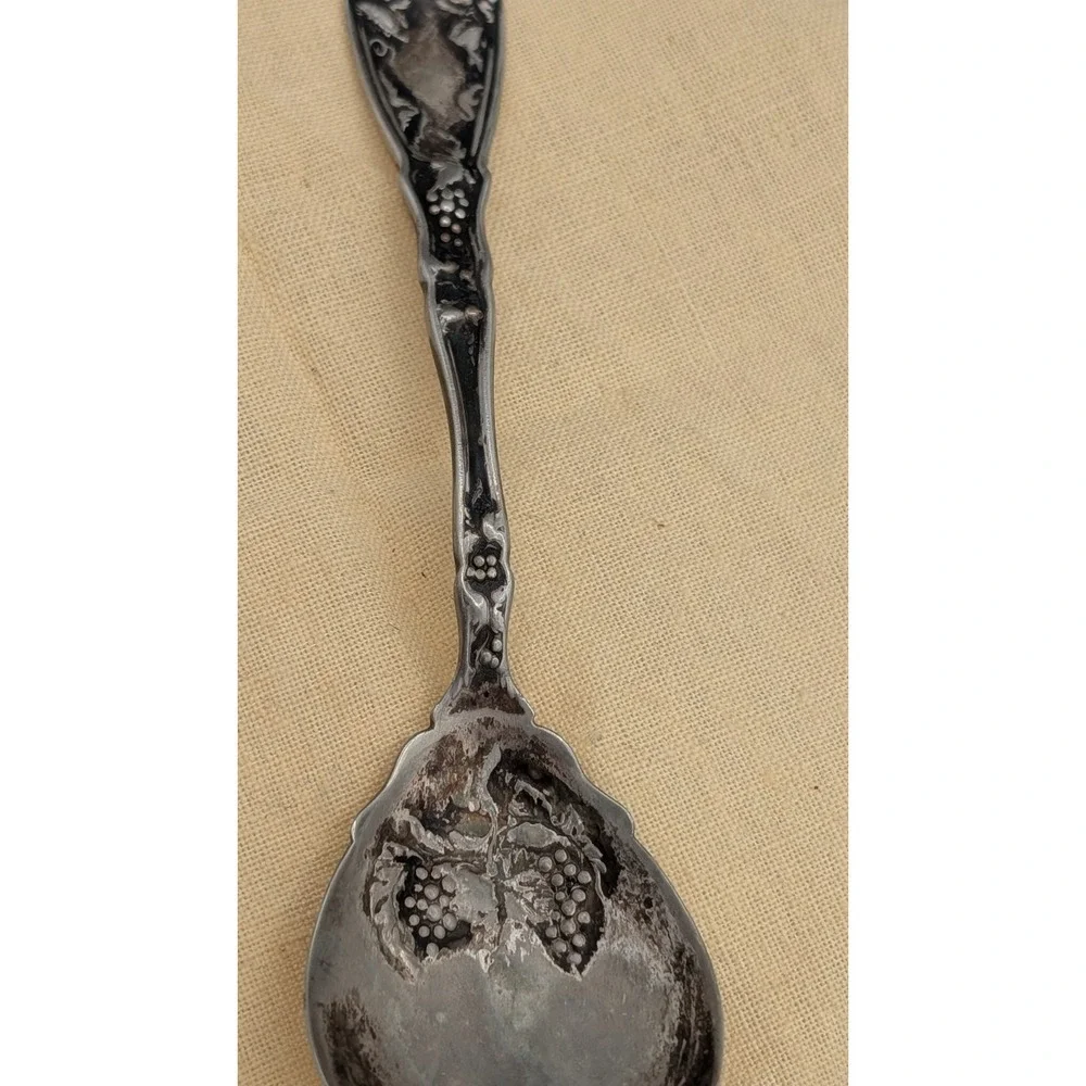 Antique Wm A Rogers A1 Silverplate Serving Spoon Grapevine Pattern Victorian